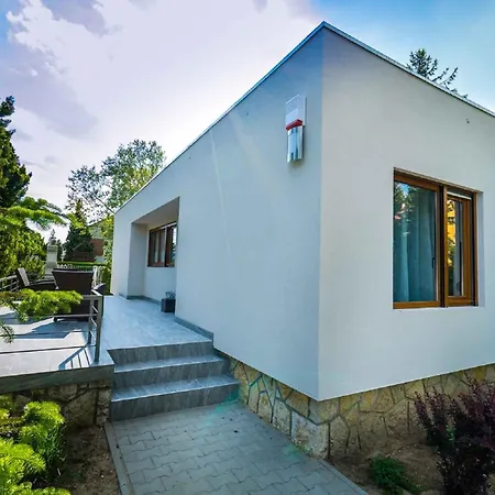 Apartment In - Balaton 19832 Siofok