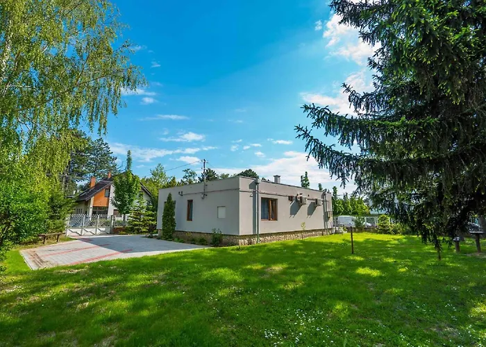 In - Balaton 19832 שיופוק